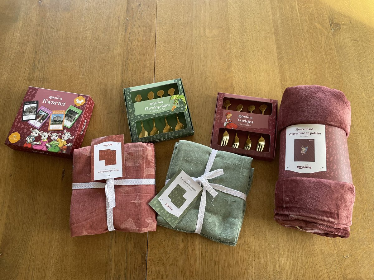 wantikbenlikeme's tweet image. Er was al veel weg maar zoooo blij met wat ik heb!!! 😍😍😍 #efteling #kruidvat