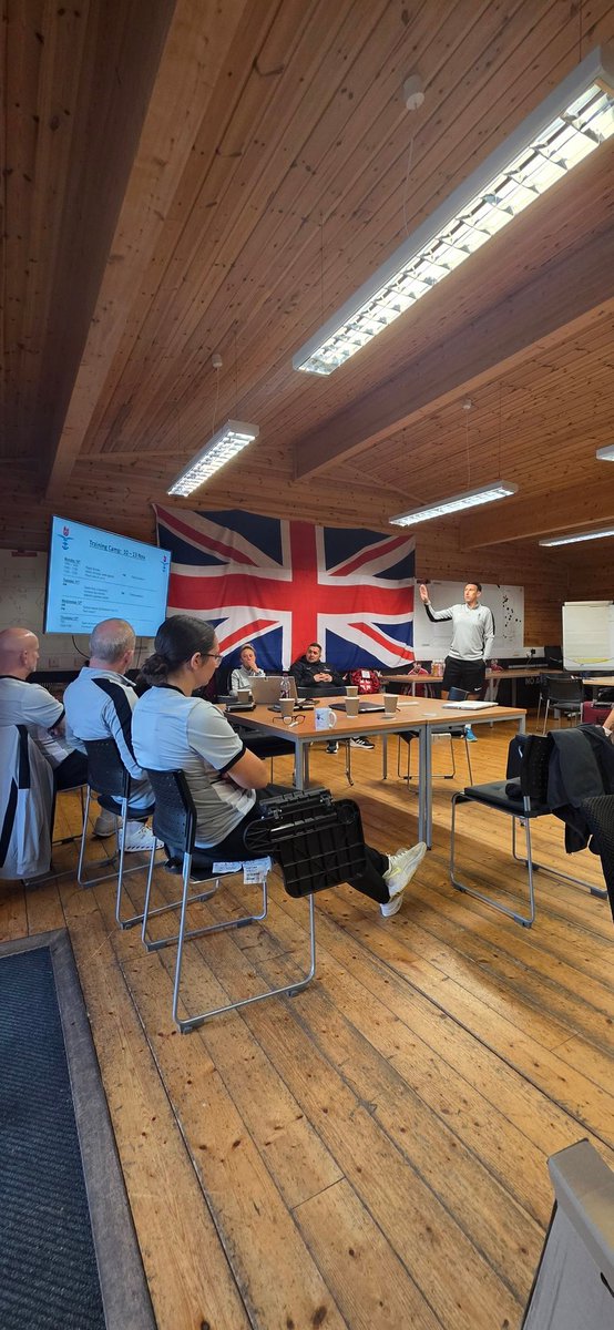 Gareth Dunn tweet media