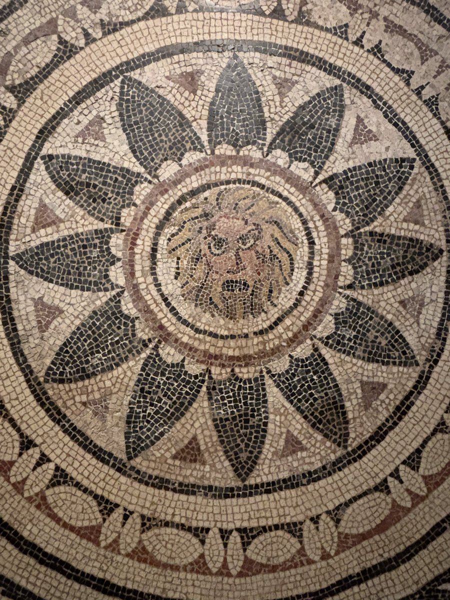 GrandTouristUK's tweet image. Mosaic Monday at the British Museum, London all 4th C AD from Halicarnassus - Bodrum, Turkiye today. A little concerning re: extent of looting from an important Ancient Greek site on the shores of Eastern Med to the shores of Bloomsbury #mosaicmonday #britishmuseum #halicarnassus