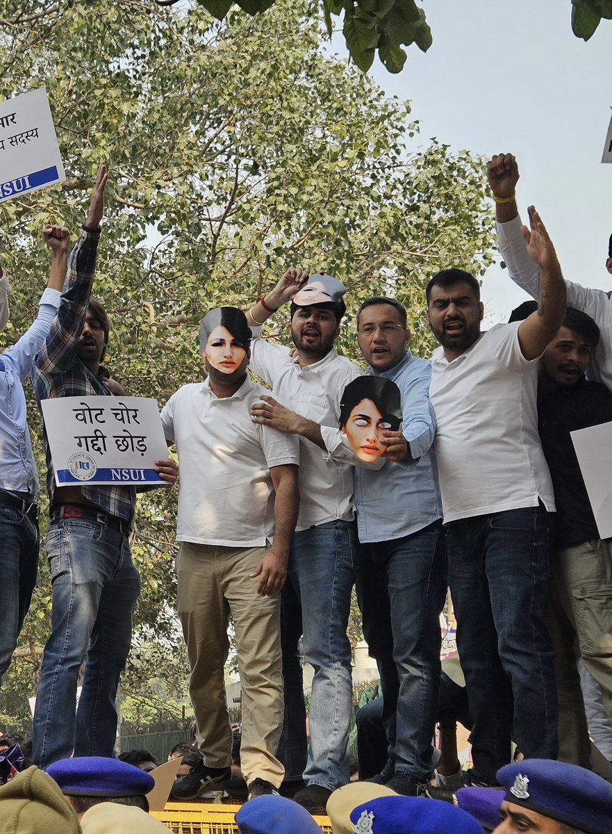 NSUI Delhi protested against the shocking Vote Chori exposed through Shri Rahul Gandhi’s “H-Files.”

NSUI demands transparency, accountability in the electoral process. When democracy is under threat, students rise and NSUI leads the fight from the front.  #VoteChorBJP