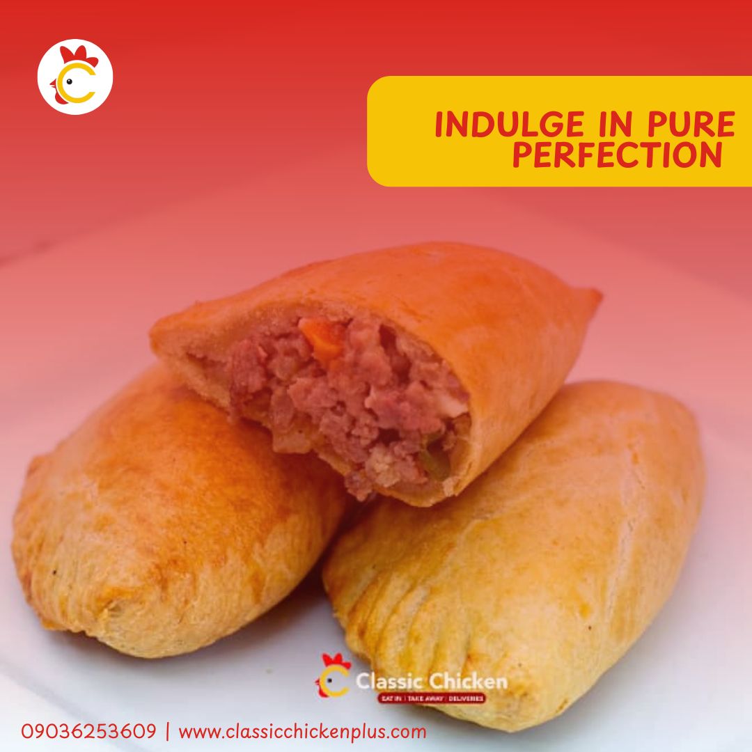 classic_ch60427's tweet photo. Our Luxury Meat pie is soft, golden, and richly flavored, delivering class in every bite.

#ClassicChicken #LuxuryMeatpie #TasteOfExcellence https://t.co/tuOIJSIyRT