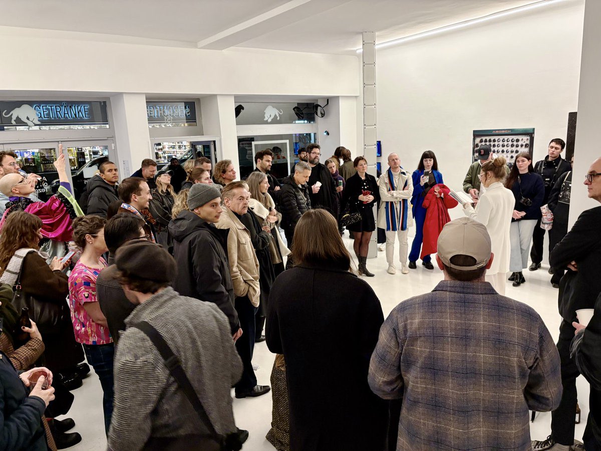 UnknownCo123's tweet image. Honestly, having some tears of joy in my eyes reflecting on the @artontezos_ event.

I’m exhausted but in a good way.

To quote @kiszkiloszki: “We are not legends, we are just normal people.”

Not normal people… the best people.
I feel so fortunate to have the chance to live…