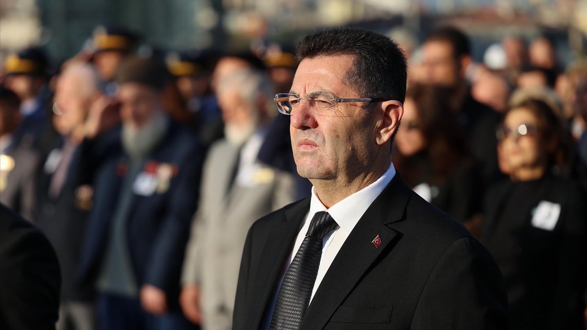 orhancerkeztr's tweet photo. 10 Kasım🇹🇷

Saat tam 09’u 5 geçe hayat durur, nefesler tutulur, kalpler bir olur…
O an, milletçe aynı duyguda buluşuruz: özlem, saygı ve minnet.

Cumhuriyetimizin kurucusu, bağımsızlığın ve aydınlığın simgesi Gazi Mustafa Kemal Atatürk’ü, ebediyete intikalinin 87. yıl dönümünde saygıyla, sevgiyle ve derin bir özlemle anıyoruz.

O’nun ilke ve değerleri, Çekmeköy’de attığımız her adımda, yaptığımız her hizmette yolumuzu aydınlatmaya devam ediyor.
Sonsuza kadar izindeyiz Atam.
