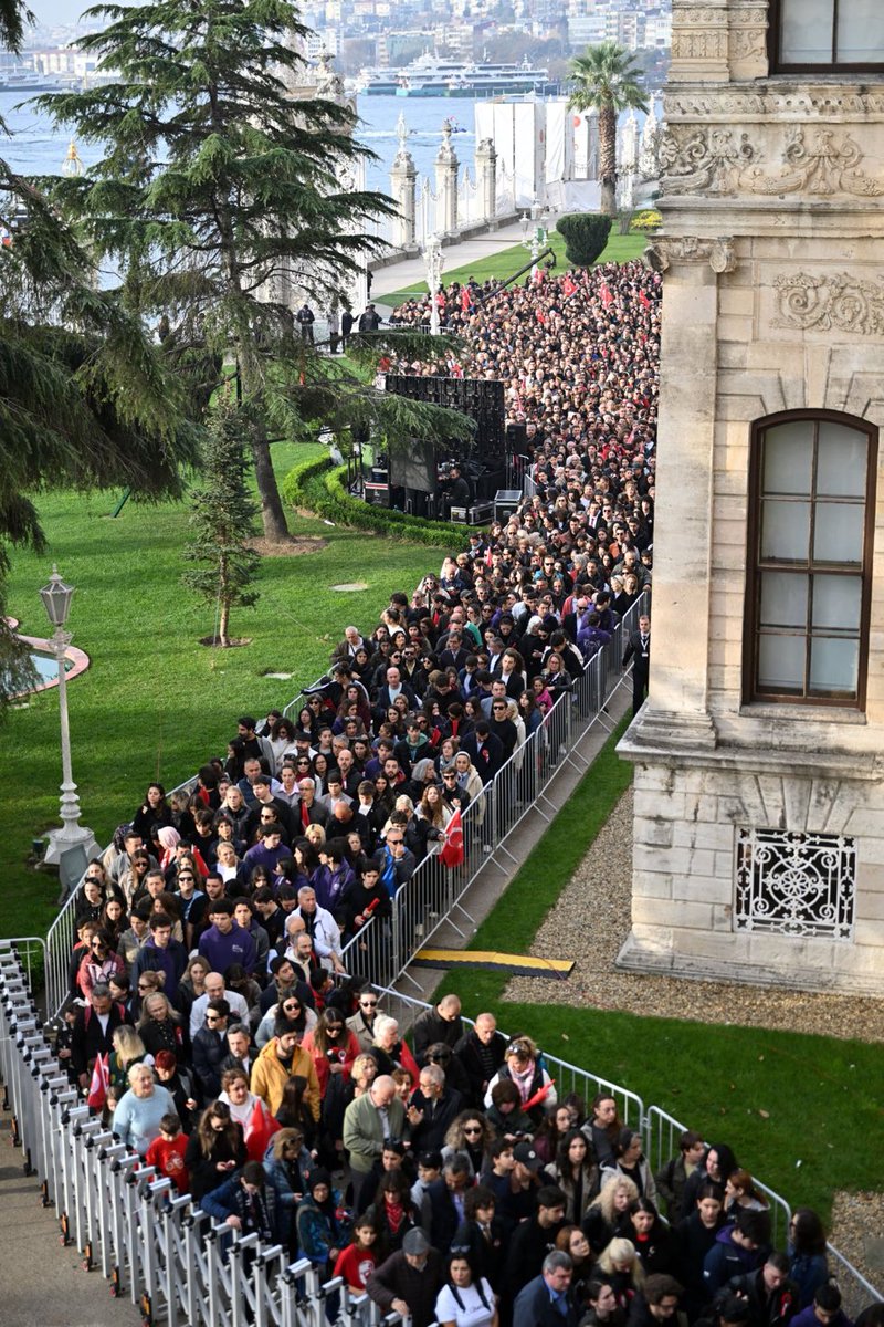 10 Kasım | Dolmabahçe.