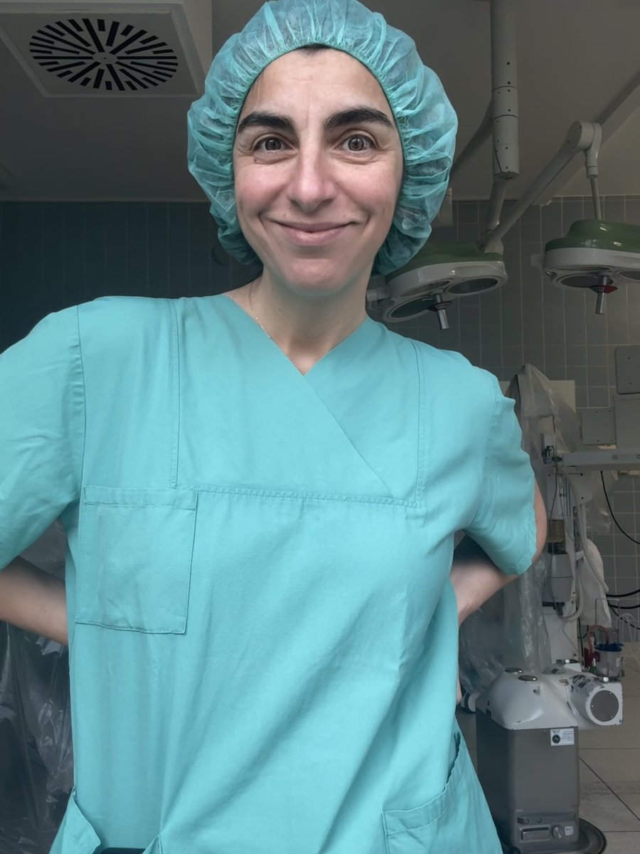 Bir kalp ve yapay kalp cerrahı olarak işimiz hiç de kolay değil, doğrudur. Ama inanın fabrikada 12 saat bir işçi veya daha fazla bir temizlikçi olarak çalışmak kadar zor değil ve olamaz! ♥️🧿