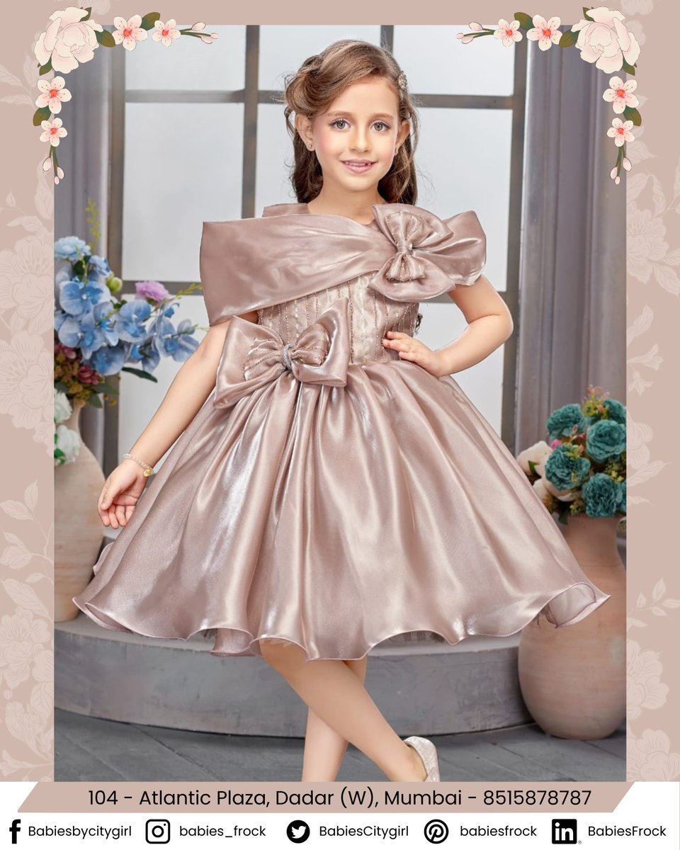 BabiesCitygirl's tweet image. Little glam queen shining bright in satin sparkle style 👑✨
#BabyFashion #SatinFrock #MiniStyleIcon #LittlePrincess #LuxuryLook #KidsWearTrends #BrownElegance #TaupeVibes #ChampagneGold #ViralOutfit

{BabyFashion, SatinFrock, MiniStyleIcon, LittlePrincess, LuxuryLook}