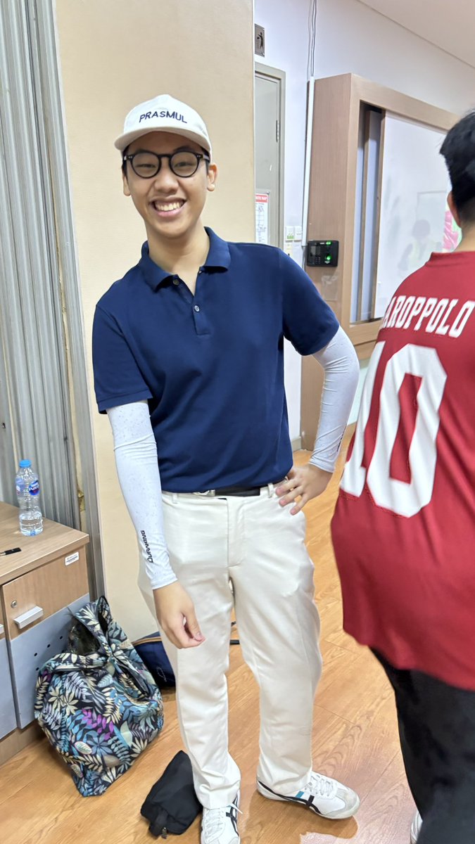 temen gw ke kampus jd SAHRONI