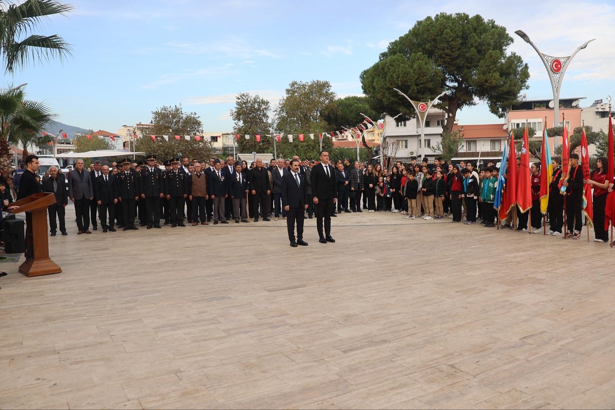Sonsuzluğunun 87. Yılında ♾️ 
Daima ait olduğu yerde, kalbimizde🖤
Bitmeyen, şükran ve minnetle anıyoruz seni atam. 
Koçarlı İlçe Kaymakamımız Sn Ramazan Taşkın ve Koçarlı protokolümüz ile birlikte Ulu Önder Gazi Mustafa Kemal Atatürk’ü bir kez daha saygıyla andık.