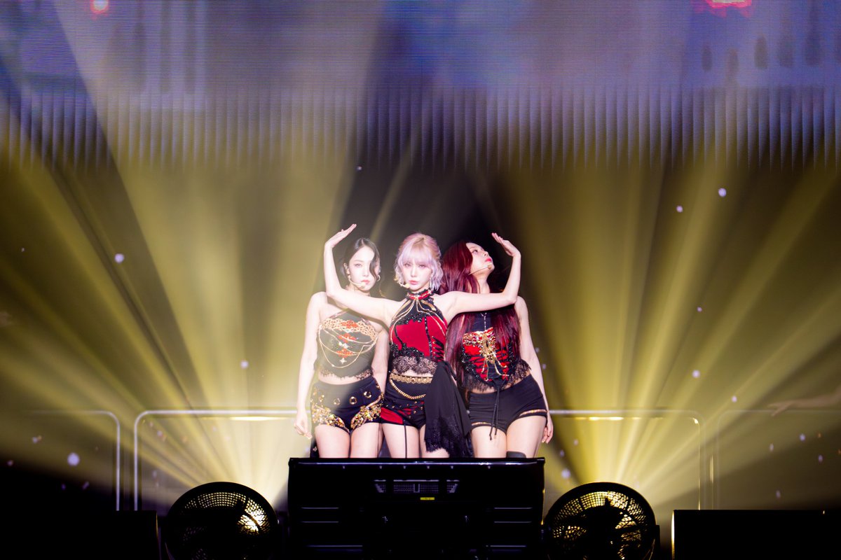 TopGallantShow_'s tweet image. 2025 VIVIZ WORLD TOUR [NEW LEGACY] in Malaysia

Thank you VIVIZ and all the amazing fans for lighting up the night with your energy, music, and love! 💜

It was a night to remember — till we meet again! ✨