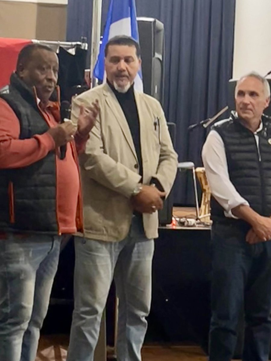 MiguelThierry2's tweet photo. De beaux échanges avec l’Association Franco-Marocaine de Limoges 🇫🇷🤝🇲🇦
Le respect, le dialogue et la fraternité : des valeurs qui nous unissent et font vivre la République.
#VivreEnsemble #Fraternité #Solidarité #DialogueDesCultures #Limoges #HauteVienne #République #Engagement https://t.co/Iic14nrPeH