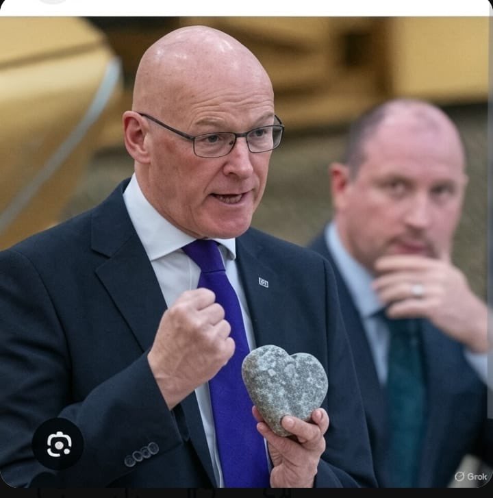 🔥 Welcome to #Eljamel victims’ world where our future lies in the hands of <a href="/ScotGovFM/">First Minister</a> with a heart of stone. Meanwhile, <a href="/circlehealthgrp/">Circle Health Group</a> appears to have a heart. 

Stop passing the buck and drop the Time-Bar please. You are ultimately accountable. 
#TheyDitherWeDie