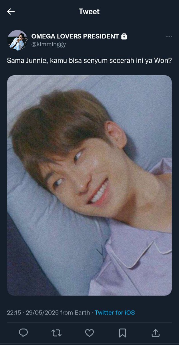 renebee__'s tweet image. Menyesal