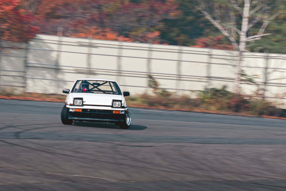 バン•ホリデー tweet media