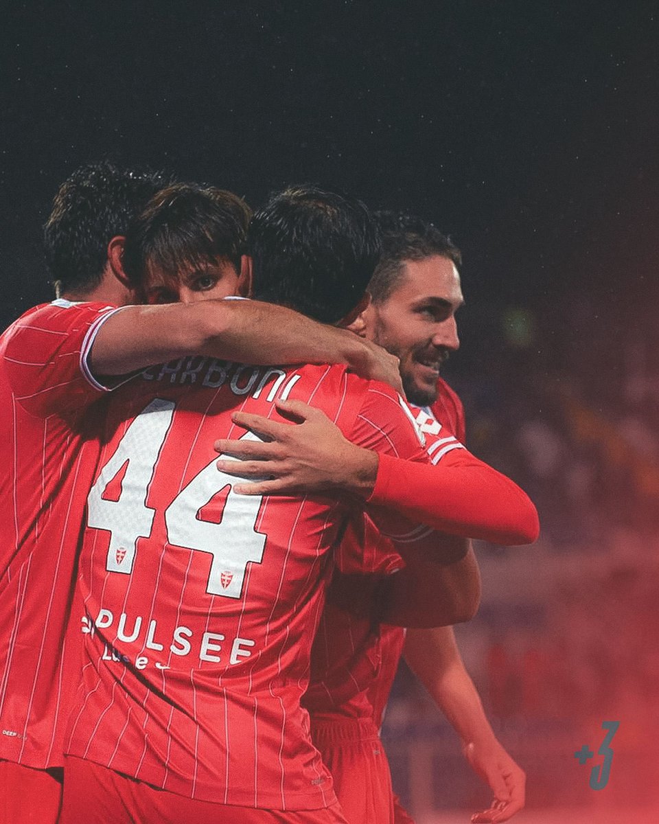 Sesta di fila, clean sheet, primato alla sosta ✅ 
Ci vediamo tra due settimane🤍❤️