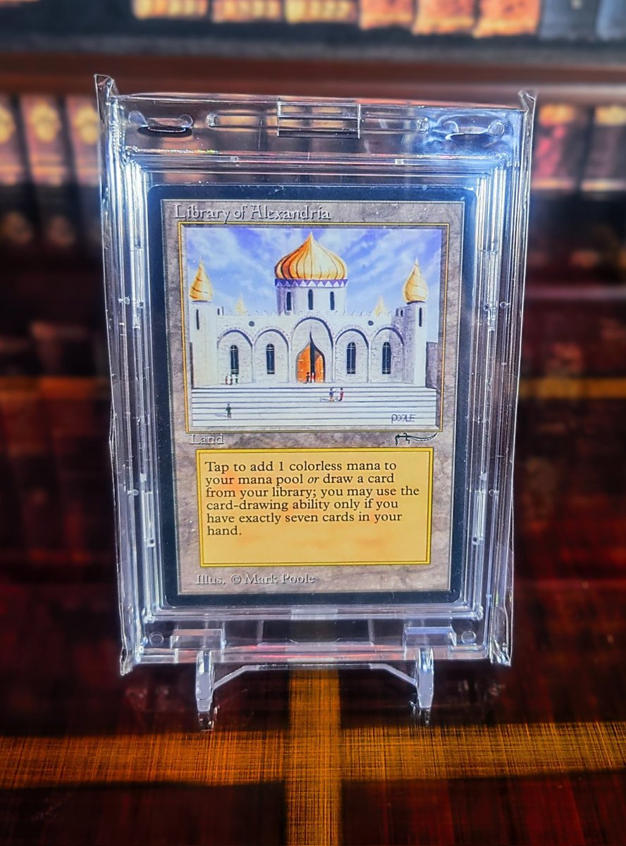 XlnAZGLJZyshiW9's tweet photo. ウチのアレクサ、MTG集め始めて初の高額カードのシングル購入で思い入れの深いカード。ココからMark Poole先生のファンに🥰アンリコいつか……
#mtg #tcgcollector #MarkPoole https://t.co/zq2iV2phHW