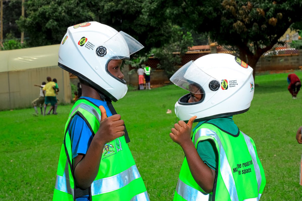 As the festive holidays come nearer, the safety of children 🚸becomes more and more important on our busy roads.

Avail the children with protective gear like helmets for their safety.
#ITMSUg | #SafeKidsSafeFuture
