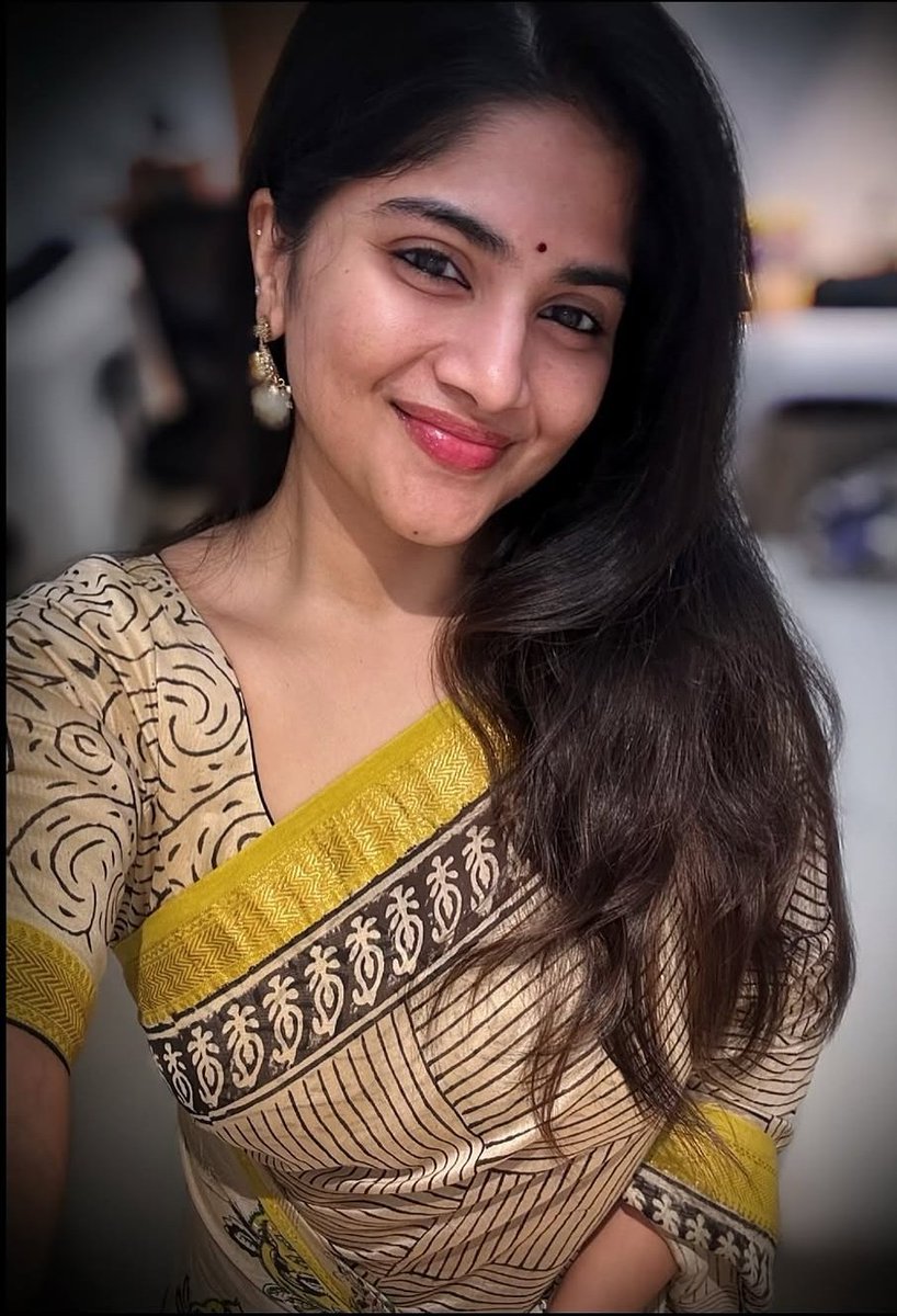 gill_to_kill's tweet image. #MeghaAkash in #saree 😍