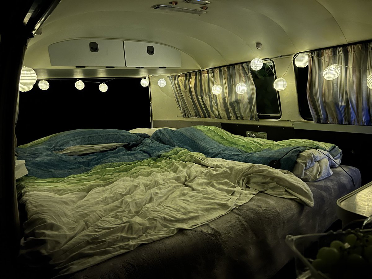 misswidespread's tweet photo. How cosy it can be inside a VW van . You wanna be with me and have fun? 
Misswidespread @ xhamster https://t.co/EentUhn2by
