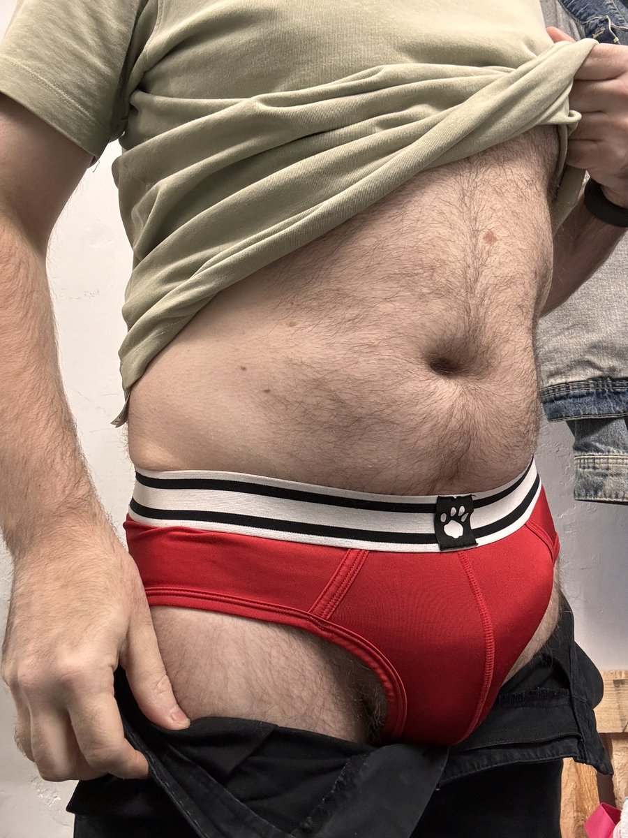 Rebel8114's tweet photo. Monday morning horn hitting hard today … #gay #briefs #horny https://t.co/5VhkykVXpE