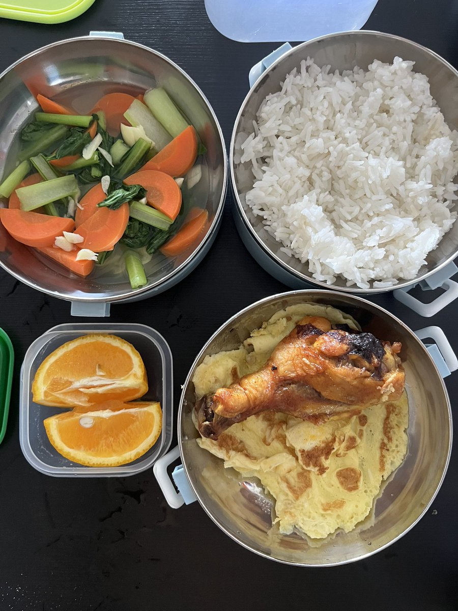 naterhasan's tweet photo. Badan nak pakai lama, kena pandai jaga. 

✅ Bersenam
✅ Berjemur matahari pagi
✅ Jaga pemakanan
✅ Amalkan supplement kesihatan Episor V2.0 

Kenapa perlu ambil supplement? sebab apa yang kita makan tu belum tentu diserap oleh badan sepenuhnya. 

Senang kan? https://t.co/eYA1tWzFZH
