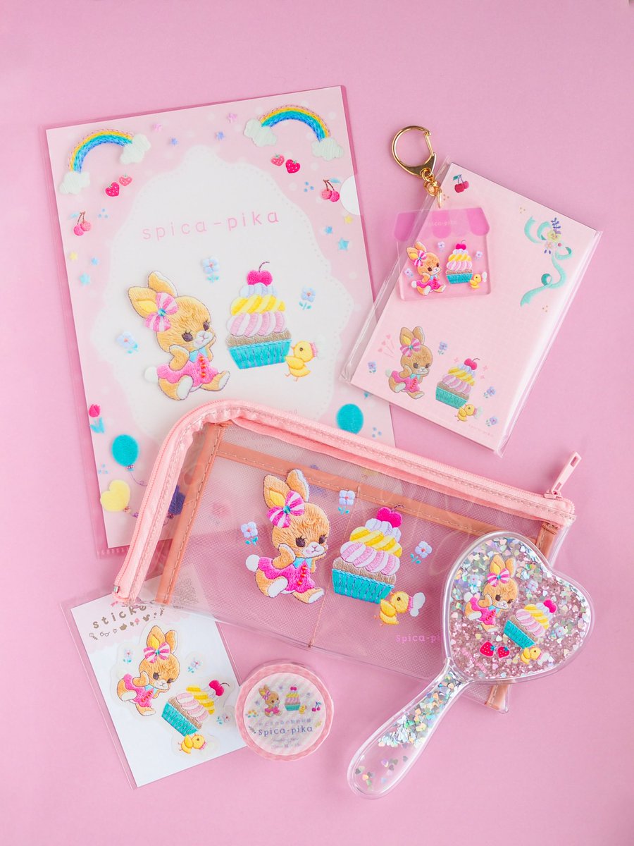 見て見て！

うさぎのスピカちゃんのグッズ
勢揃いしましたっ💖

#デザフェス62 に
持っていきます🐰🎀

#デザフェス62お品書き