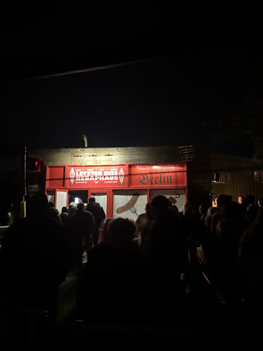 carter 🎢👻 tweet media