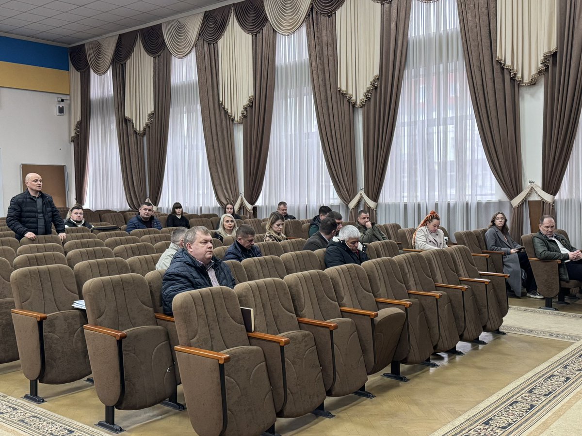 Held a regular weekly meeting with the heads of municipal enterprises of the Irpin community.

facebook.com/share/p/1aWfae…