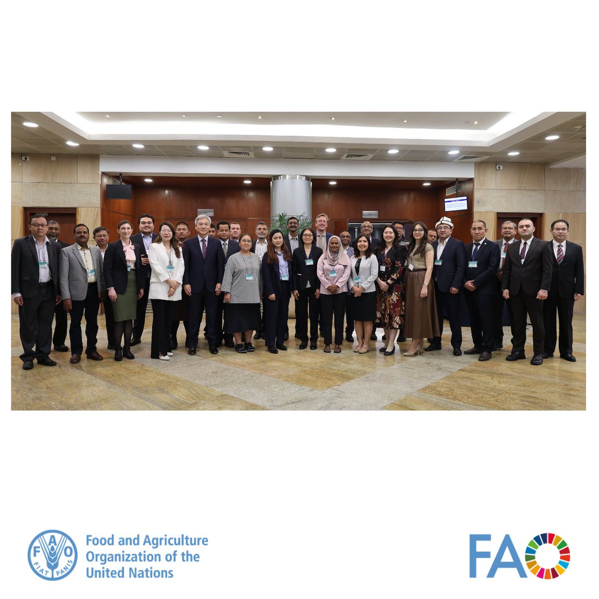 FAOIndia's tweet photo. @FAOfish with experts and representatives from across Asia, met in Hyderabad, India, today, to discuss regional priorities and challenges and advance the #FAO_GSA towards sustainable #aquaculture for food security, livelihoods, and environmental sustainability. https://t.co/QIkdyFsoa8