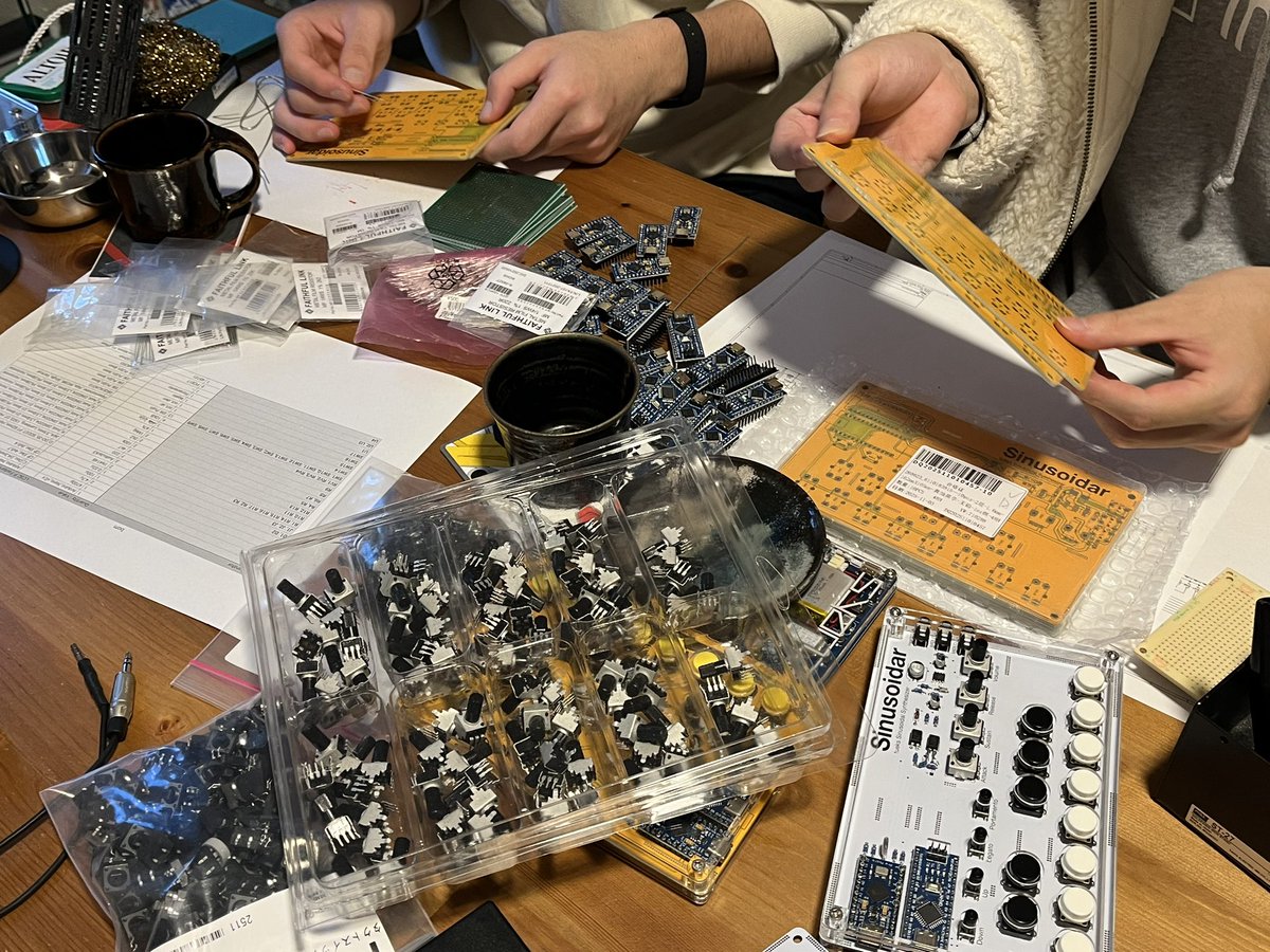 つえくす工場始まってきた