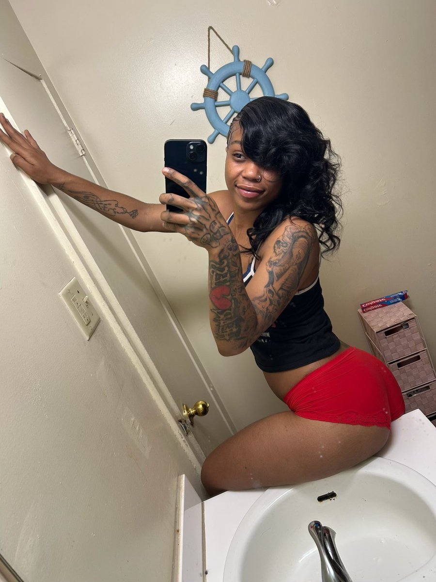 LeiNailDIT_'s tweet photo. Bad Bitch Carmen Color 😍 Yk The Rest 💕💰💰💰 #LinkInBio #gosub SUBSCRIBE NOWWW !! https://t.co/3o0NtJsKs8