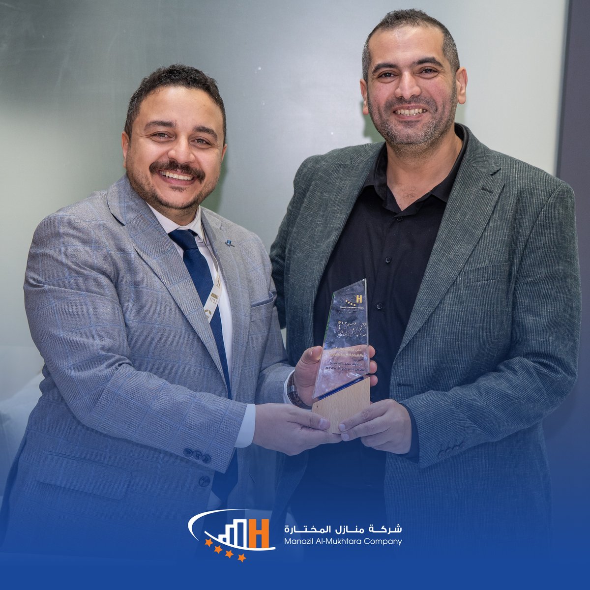 manazilmokhtara's tweet image. ✨ انطلاقة مميزة في اليوم الأول من مؤتمر ومعرض الحج 2025 بجدة ✨
سعدنا بمشاركتنا هذا الحدث الكبير الذي يجمع الجهات والقطاعات الرائدة في خدمة ضيوف الرحمن، وتبادل الخبرات والابتكارات التي تسهم في تطوير منظومة الحج والعمرة.

📍 جدة – مؤتمر ومعرض الحج 2025
#مؤتمر_الحج_2025 #معرض_الحج…