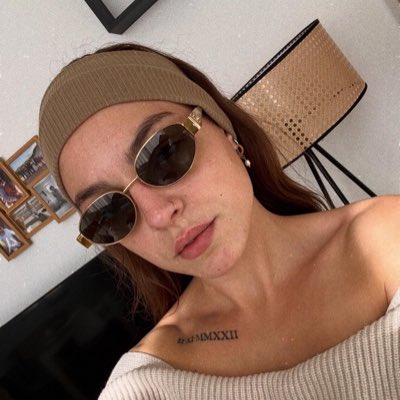 elisasioe's tweet photo. #NouvellePhotoDeProfil https://t.co/WmVnhCykjn
