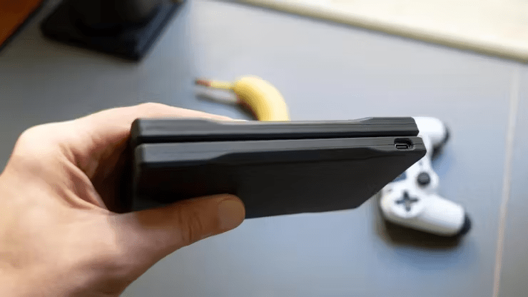 dfrobotcn's tweet image. 🔥 This pocket-sized Linux computer by Redditor stopdesign is a coder&apos;s dream!

Built with a Pi Zero 2 W, fold-open design, and 8,000 mAh battery for distraction-free coding anywhere.

Physical keys &amp;gt; touchscreens for this beauty!

hackster.io/news/a-distrac…

#RaspberryPi #DIY