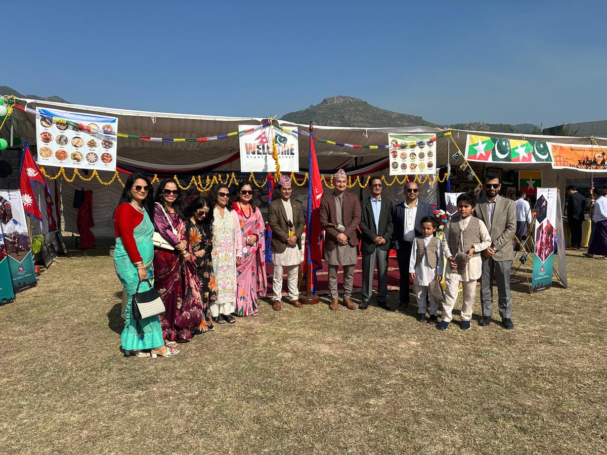 NepEmbIsb's tweet image. Pleased to extend support to senior Officials from Nepal Army undertaking military courses at National Defence University (NDU) in Islamabad to represent Nepal at NDU Gourmet 2025.