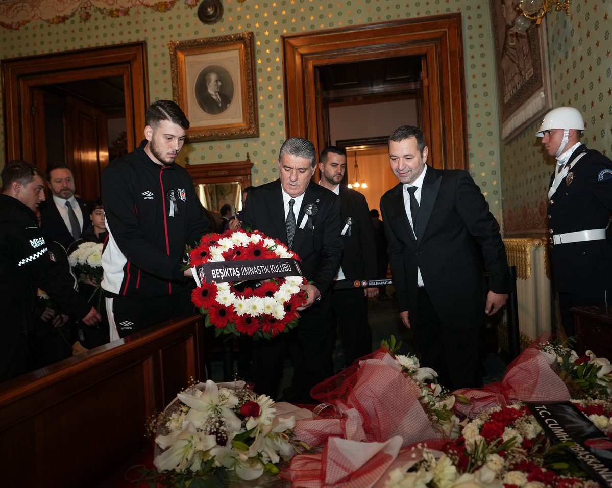 Ulu Önderimiz Gazi Mustafa Kemal Atatürk’ü Andık

🔗 bjk.com.tr/tr/haber/92854