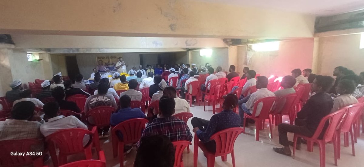 JSTomarAAP's tweet image. आम आदमी पार्टी द्वारा जारी मध्य प्रदेश जोड़ो अभियान के तहत वरिष्ठ पार्टी नेता प्रिंस अर्पित कंडुला द्वारा उज्जैन के नागदा में की गई जनसभा ।

गत दिनों शुरू हुए मध्य प्रदेश जोड़ो अभियान की श्रृंखला में आयोजित सभाओं में ये थी चालीसवीं  जनसभा। @ArvindKejriwal 
@msisodia…