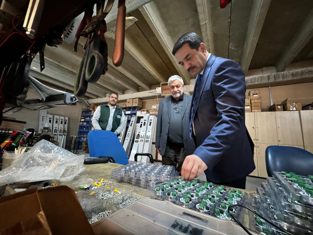 Dündar Asansör işletmesi sahibi Hasan Dündar’ı ziyaret ettik. 

Nazik ev sahipliklerinden dolayı kendilerine teşekkür ediyorum.