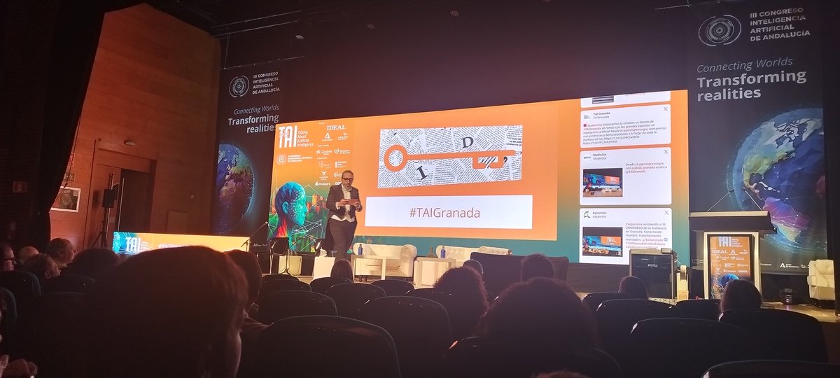 Comenzamos el III Congreso de Inteligencia Artificial de Andalucía con música con el tenor Jose Manuel Zapata #TAIGranada
