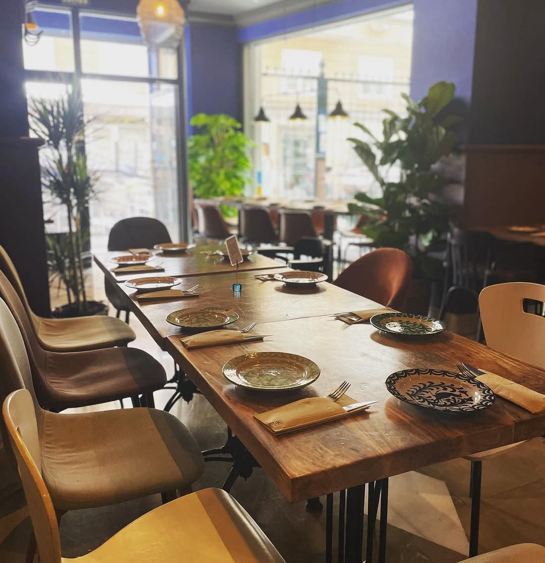 befooder's tweet photo. 𝗗𝗲 𝗹𝗮 𝗔𝗹𝗵𝗮𝗺𝗯𝗿𝗮 𝗮𝗹 𝗗𝗠𝗼𝗺𝗲𝗻𝘁𝗼

🍴DMomento

📍C. Tejeiro, 16, Ronda, 18005 Granada

👉másℹ️https://t.co/69Cz8HpCOB o escríbenos por privado    

#TotalFood #Befooder #Granada  #grupos https://t.co/FOzRY13U47