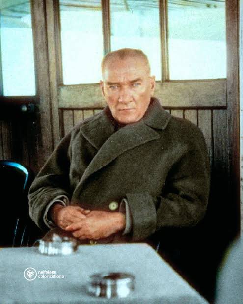 Her fikirde, hep izinde.