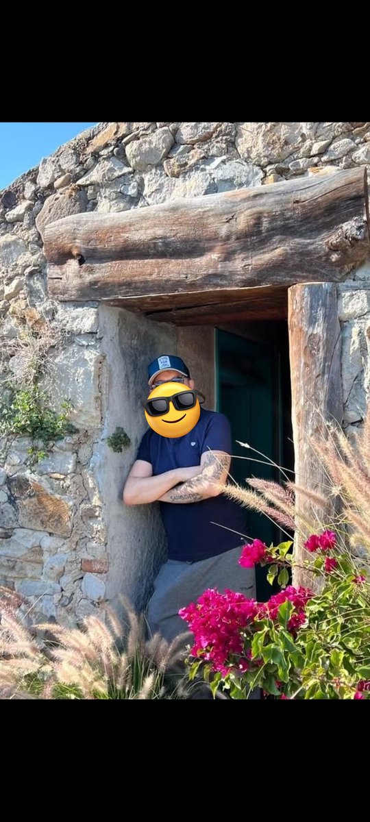 Maskülen gay olmak zor.