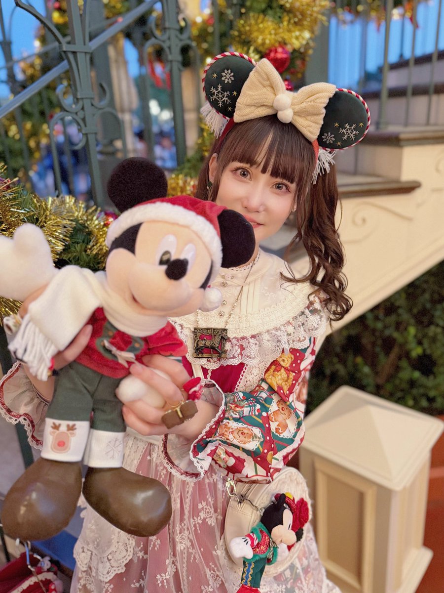 🦌🛷🎅🏼🦌🛷🎅🏼🦌🛷🎅🏼 𝐷𝑖𝑠𝑛𝑒𝑦 𝐶ℎ𝑟𝑖𝑠𝑡𝑚𝑎𝑠 𝟸𝟶𝟸𝟻