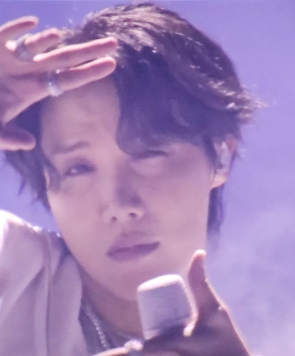 I vote to #jhope  for #2025MAMAVOTE