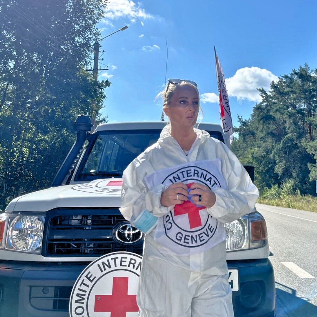 Hi, I’m Niamh, an Irish forensic specialist working in Ukraine with the <a href="/ICRC/">ICRC</a>. For the next 3 days, I'll be posting here about my work, supporting authorities in their dignified management and identification of the deceased.  

📸 On the road in Ukraine.