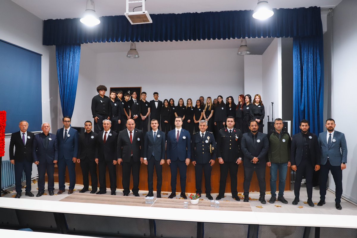 ulukisla_bld's tweet photo. ♦️Cumhuriyetimizin kurucusu, Büyük Önder Gazi Mustafa Kemal Atatürk’ü, ebediyete intikalinin yıldönümünde saygı, rahmet ve özlemle andık. https://t.co/qObAjNi1ga
