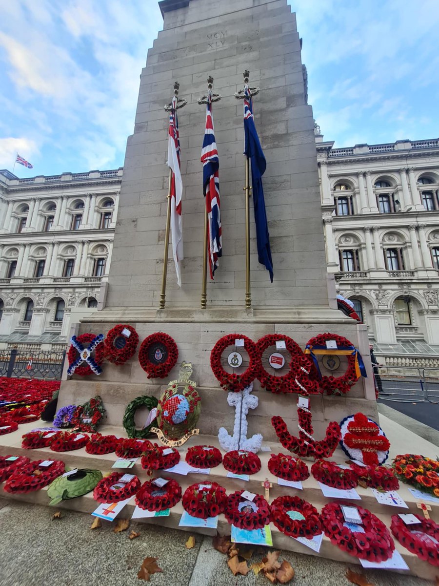 Matt Taylor tweet media