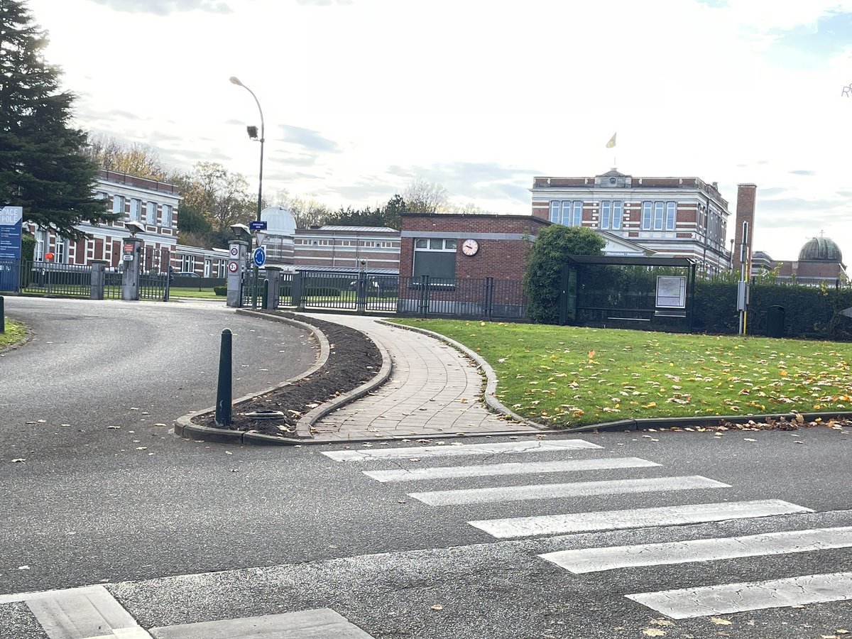 Visiting ROB for the first time in ~10 years. Excited to learn how to analyze Solar Orbiter EUI data.