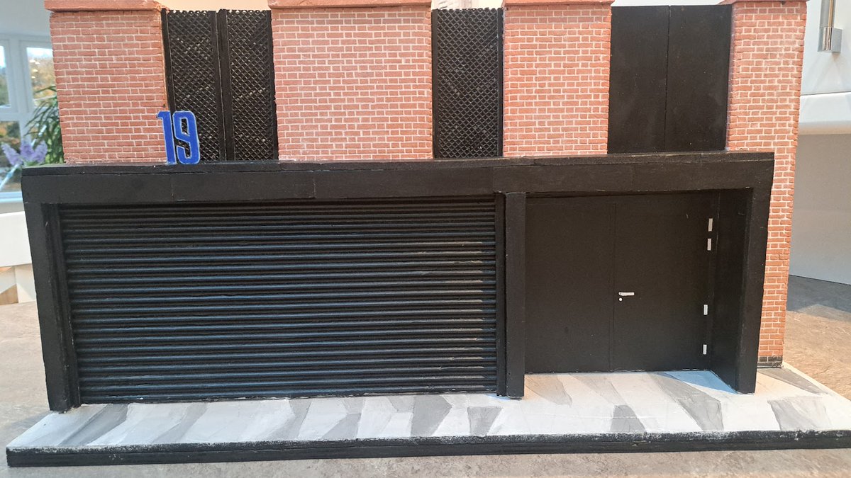 modelturnstiles's tweet image. New Everton Hill Dickinson Model.  This particular one is being shipped to the US but if any Toff fans would like one of their own you can request one on  Modelturnstiles.com  #Everton  @ToffeeTV @acrosstheparkpc @TheToffeeBlues @TOFFEEBLUECAST #TOFFEES #COYB