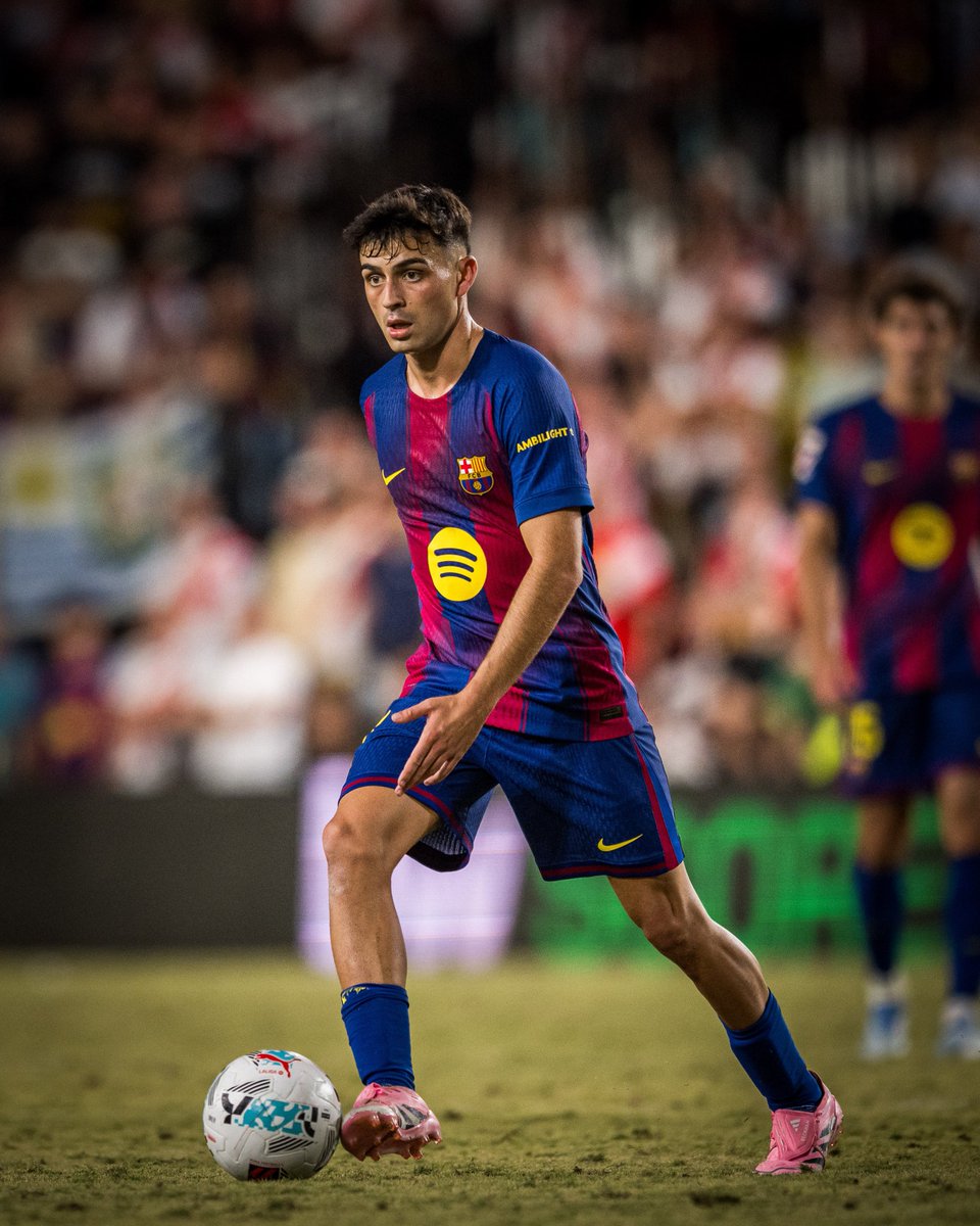 BlxckNews's tweet photo. 🎁 Volvemos a tener parón de selecciones y para que se haga más ameno os traemos un SORTEO de una CAMISETA del Barça de Pedri 🤯

👀 Para participar:

- Dar RT 🔄 y MG ❤️ a este tweet 

- SEGUIR a @BlxckNews y @17ct_info ✍️

- Menciona a un amigo 

🗓️ El 17 de Noviembre daremos el ganador. 🔜