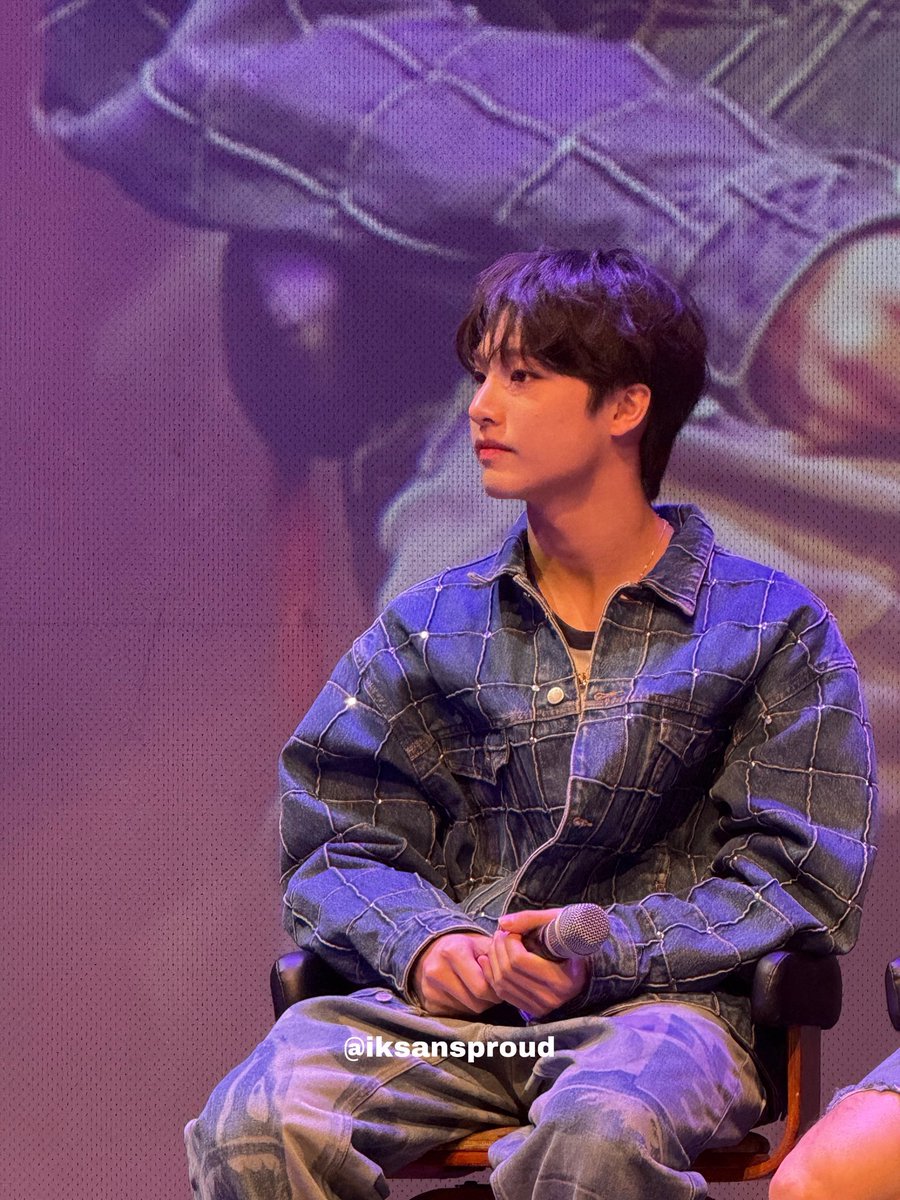 아 얼굴 제발 왕자님 😭
